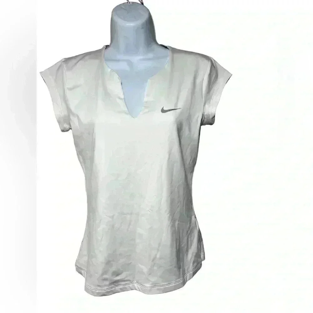 Vintage 90s Nike Big Logo T-shirt Streetwear Style